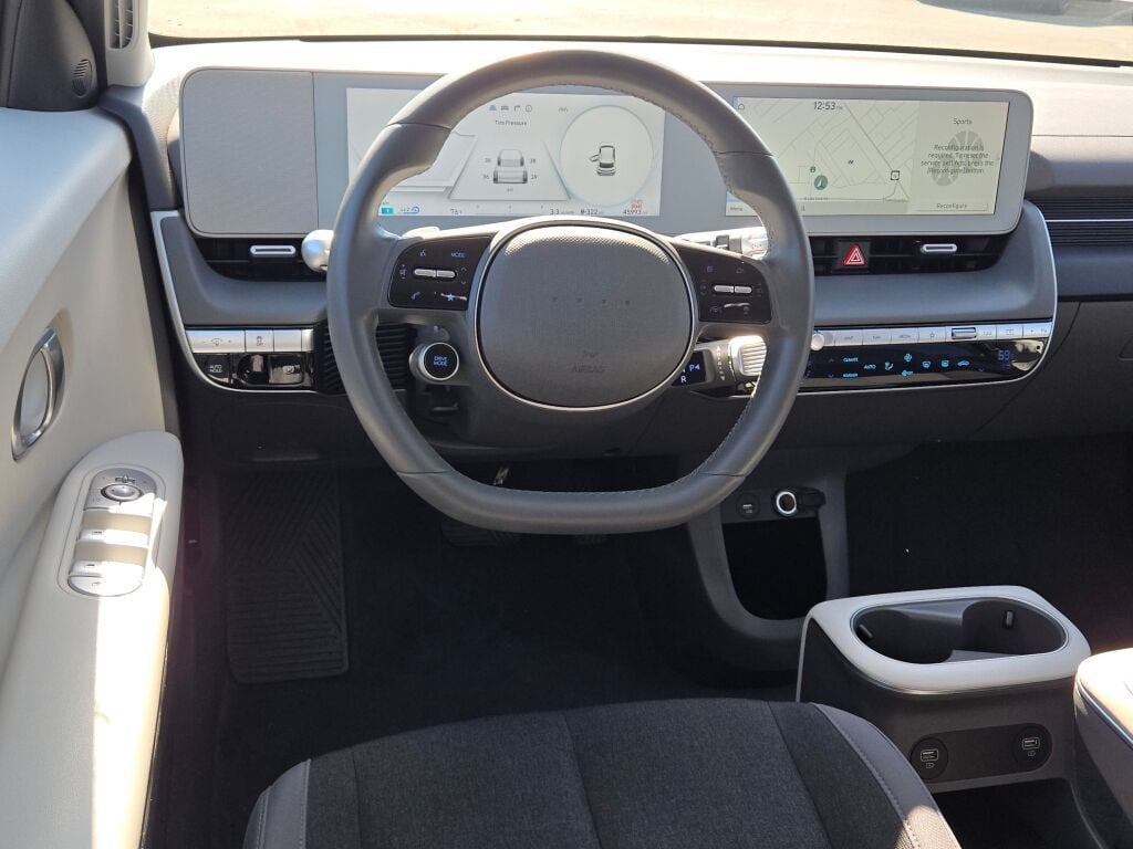 2023 Hyundai IONIQ 5 SE