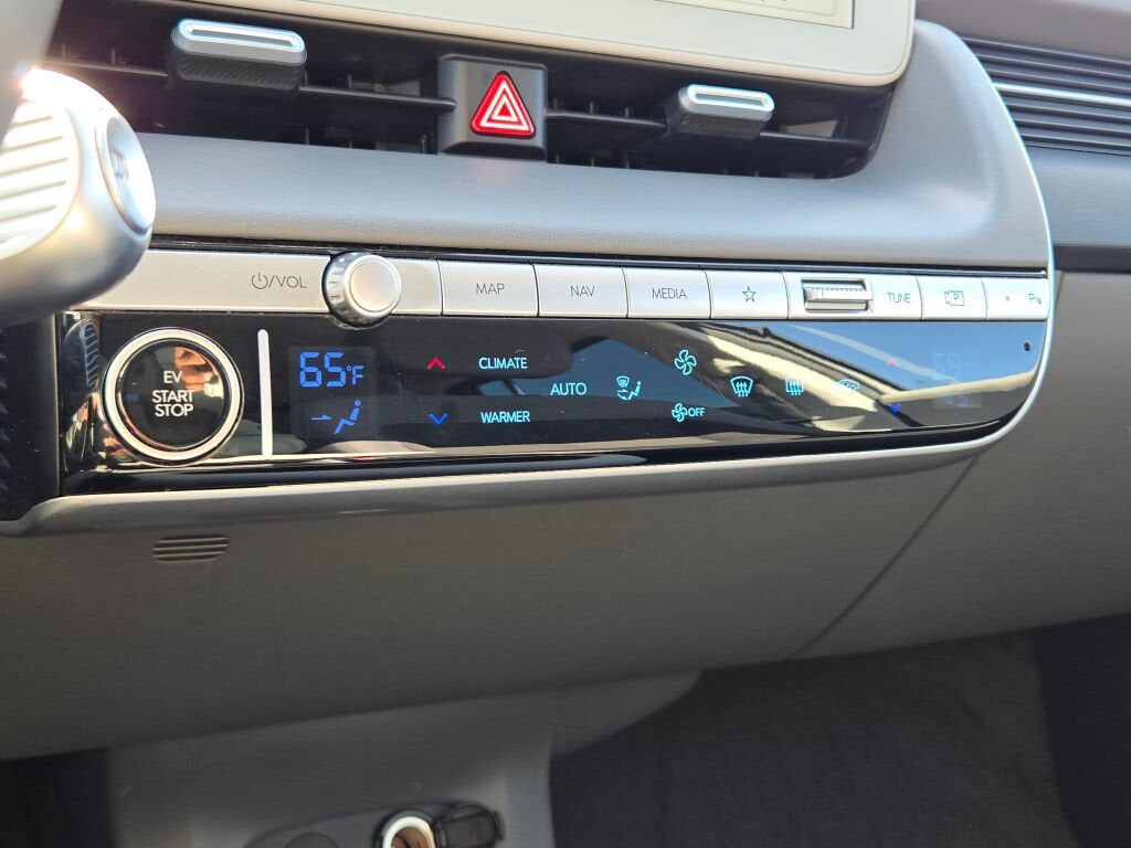 2023 Hyundai IONIQ 5 SE