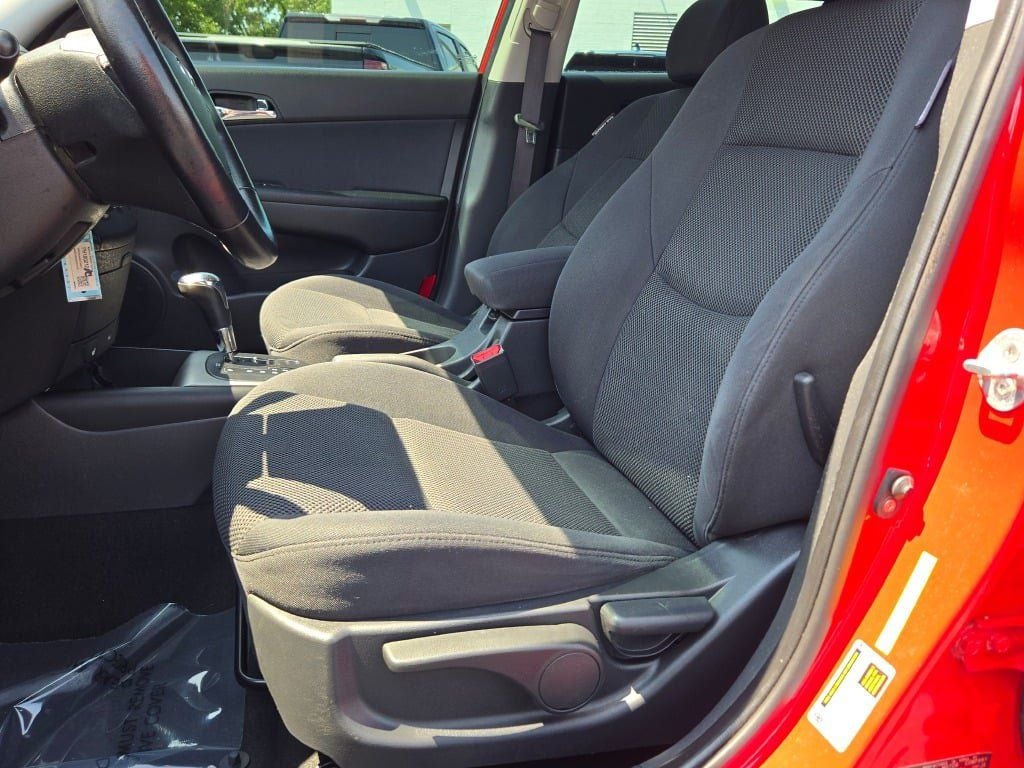 2009 Hyundai Elantra Touring Base