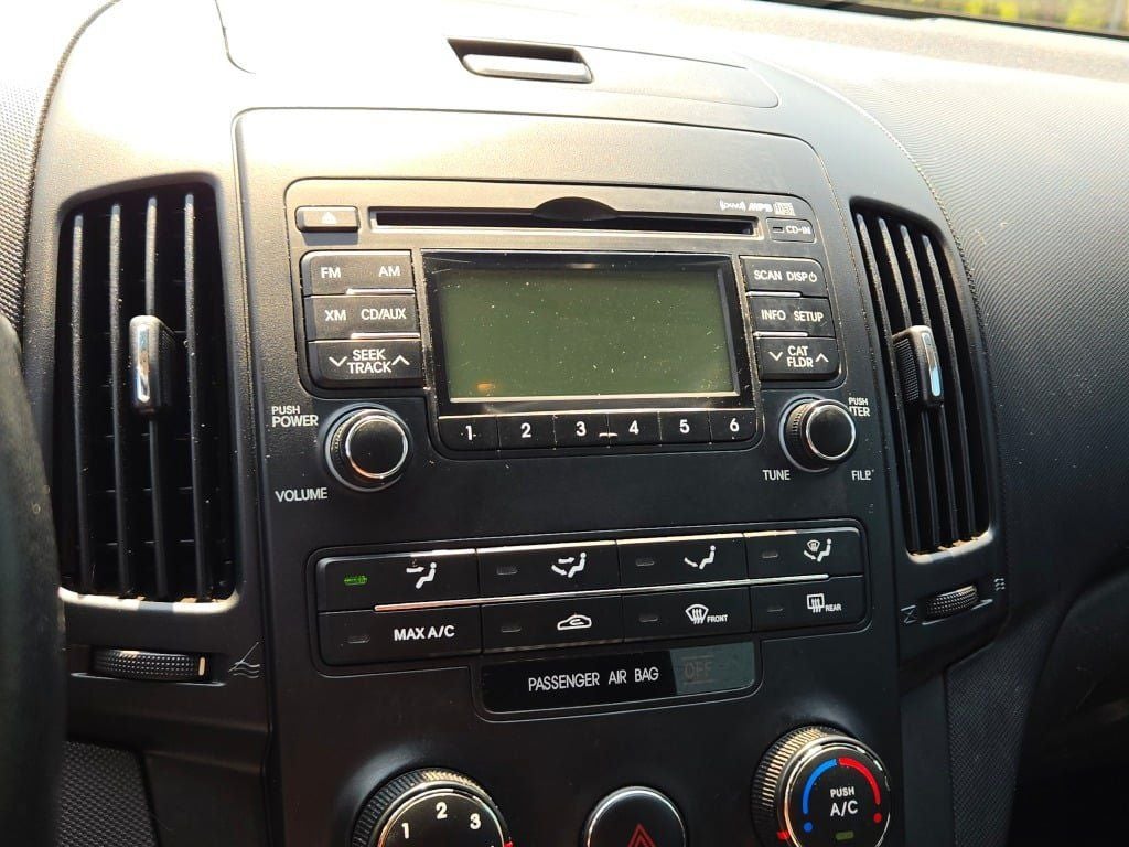 2009 Hyundai Elantra Touring Base