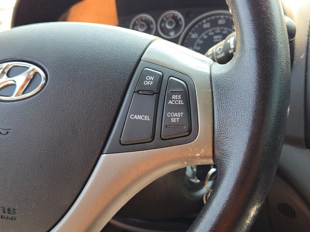 2009 Hyundai Elantra Touring Base