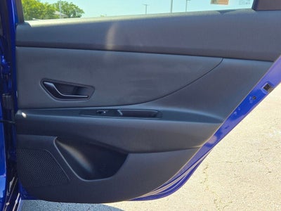 2025 Hyundai Elantra SEL Sport