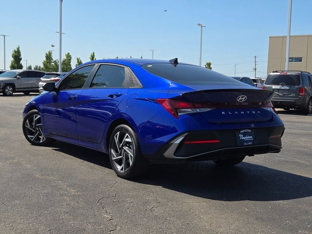 2025 Hyundai Elantra SEL Sport