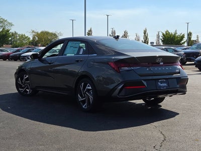 2025 Hyundai Elantra Hybrid Limited