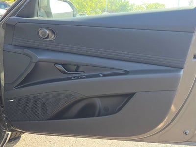 2025 Hyundai Elantra Hybrid Limited