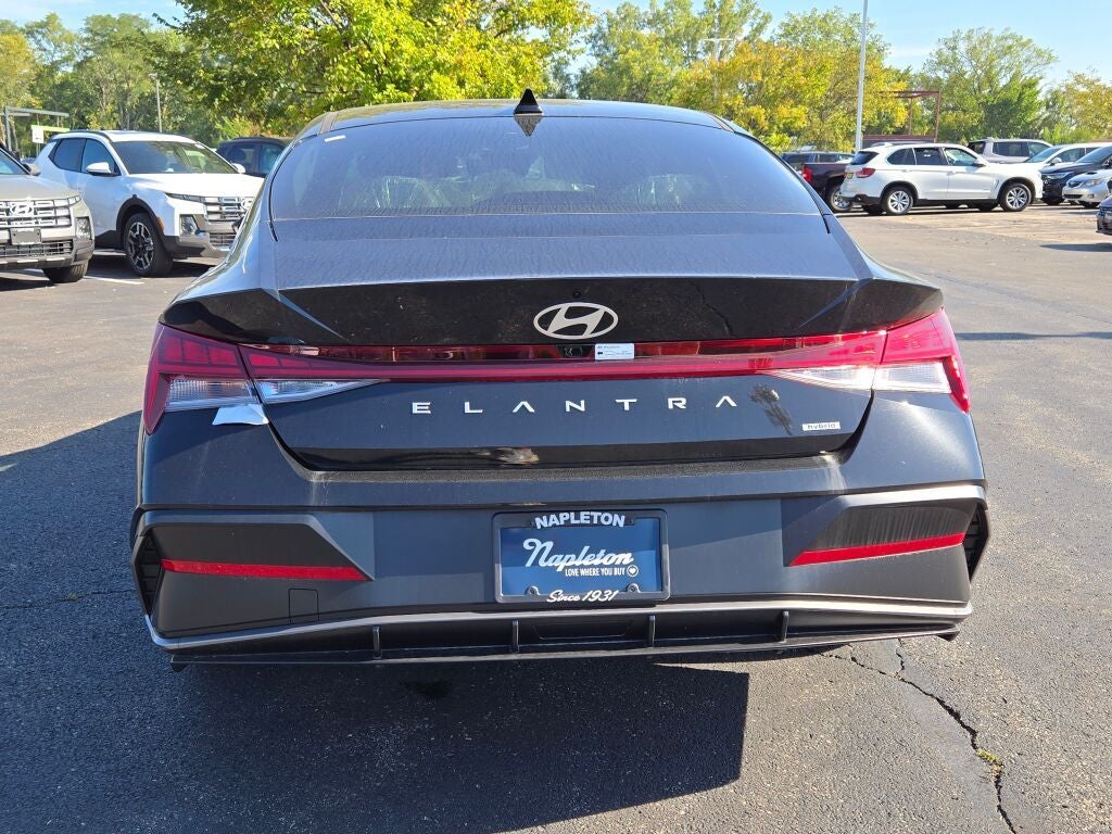 2025 Hyundai Elantra Hybrid Limited