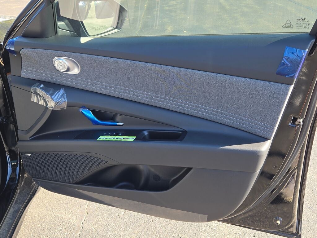 2025 Hyundai Elantra Hybrid Limited