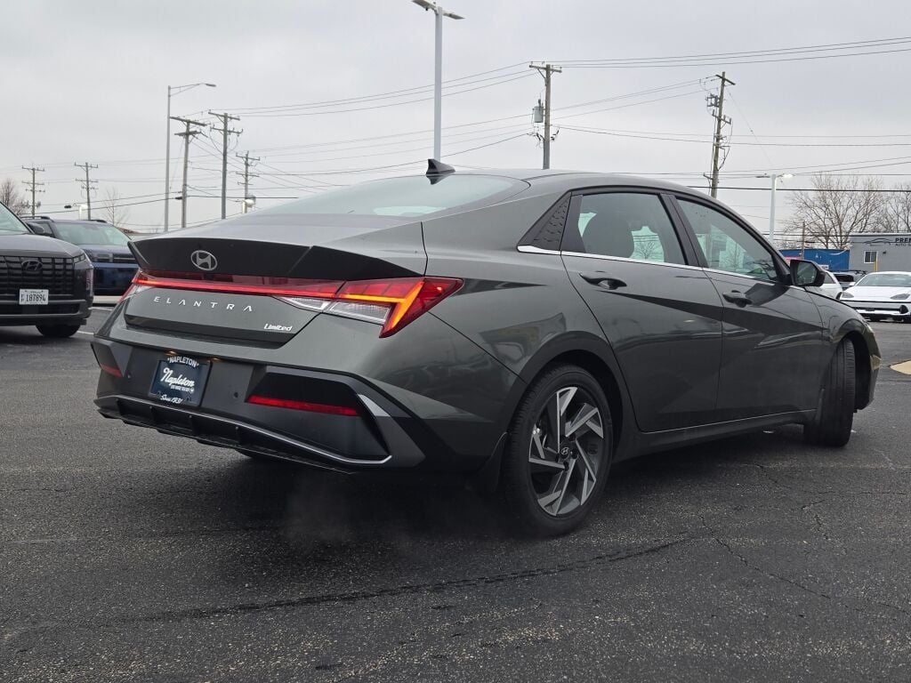 2024 Hyundai Elantra Limited