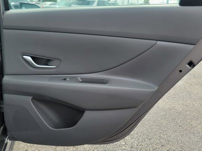 2025 Hyundai Elantra SEL Convenience