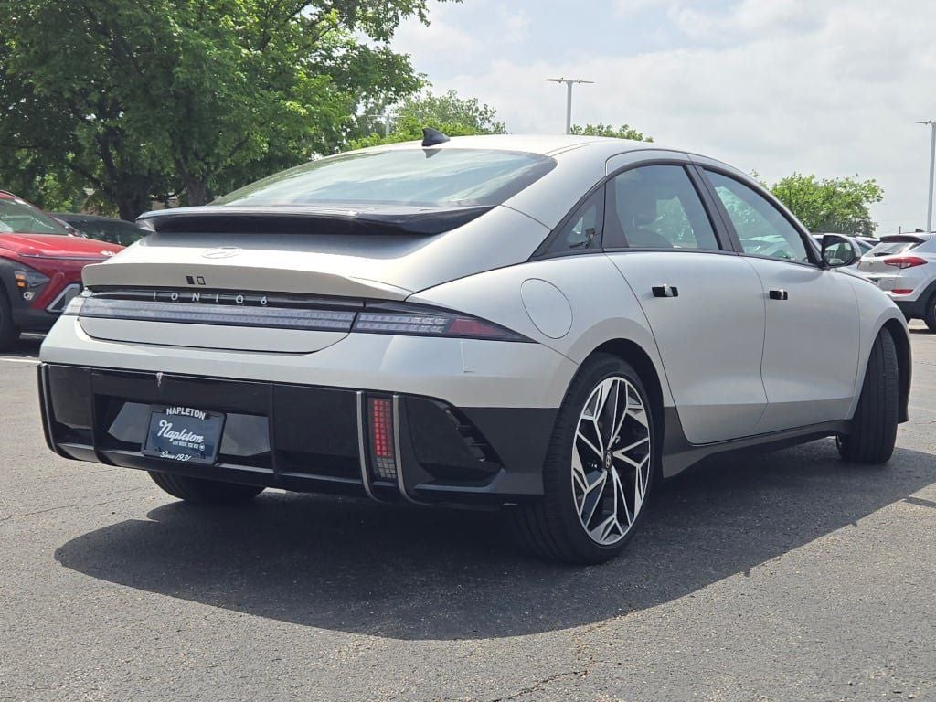 2024 Hyundai IONIQ 6 SEL