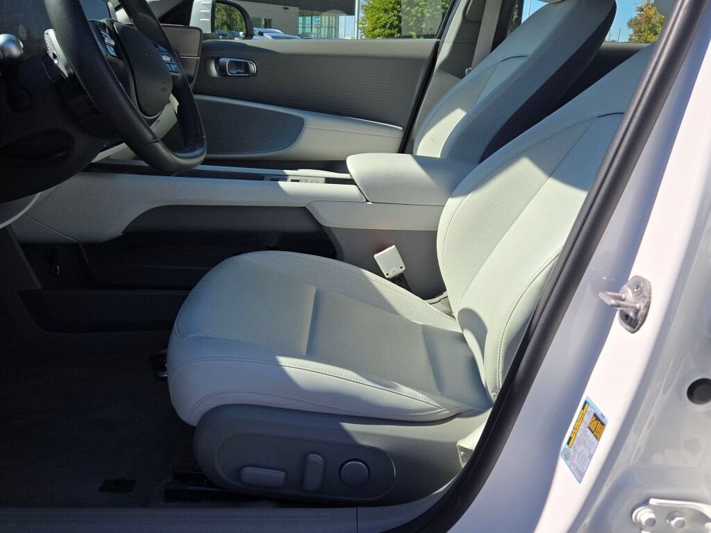 2024 Hyundai IONIQ 6 SEL