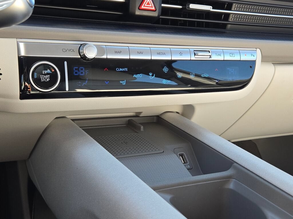 2024 Hyundai IONIQ 6 SEL