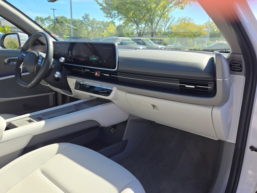 2024 Hyundai IONIQ 6 SEL