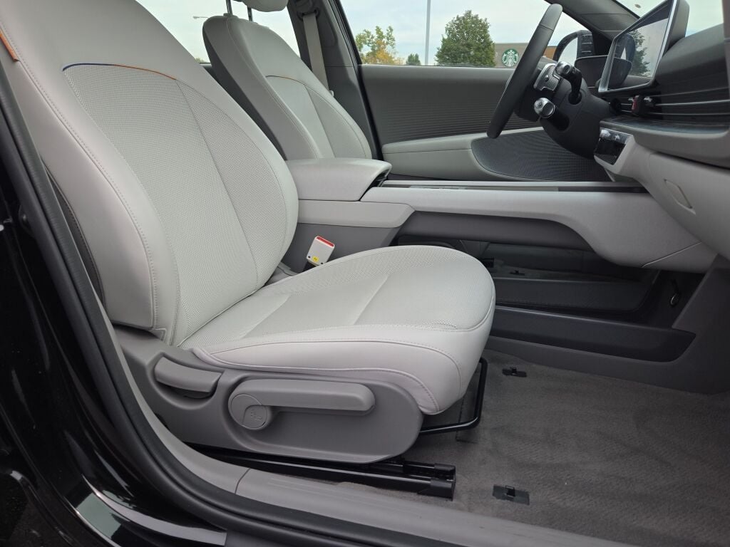 2024 Hyundai IONIQ 6 SEL