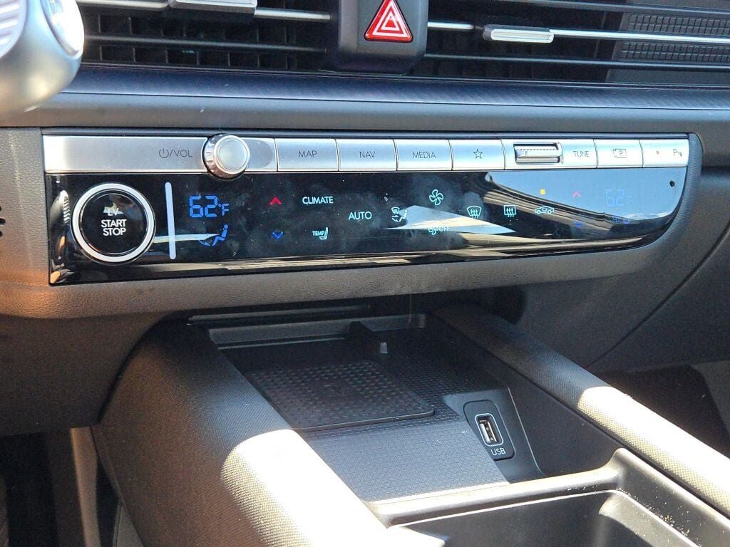 2024 Hyundai IONIQ 6 SEL