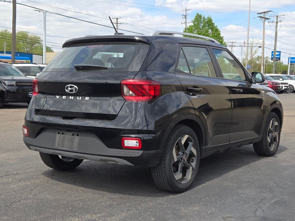 2023 Hyundai Venue SEL
