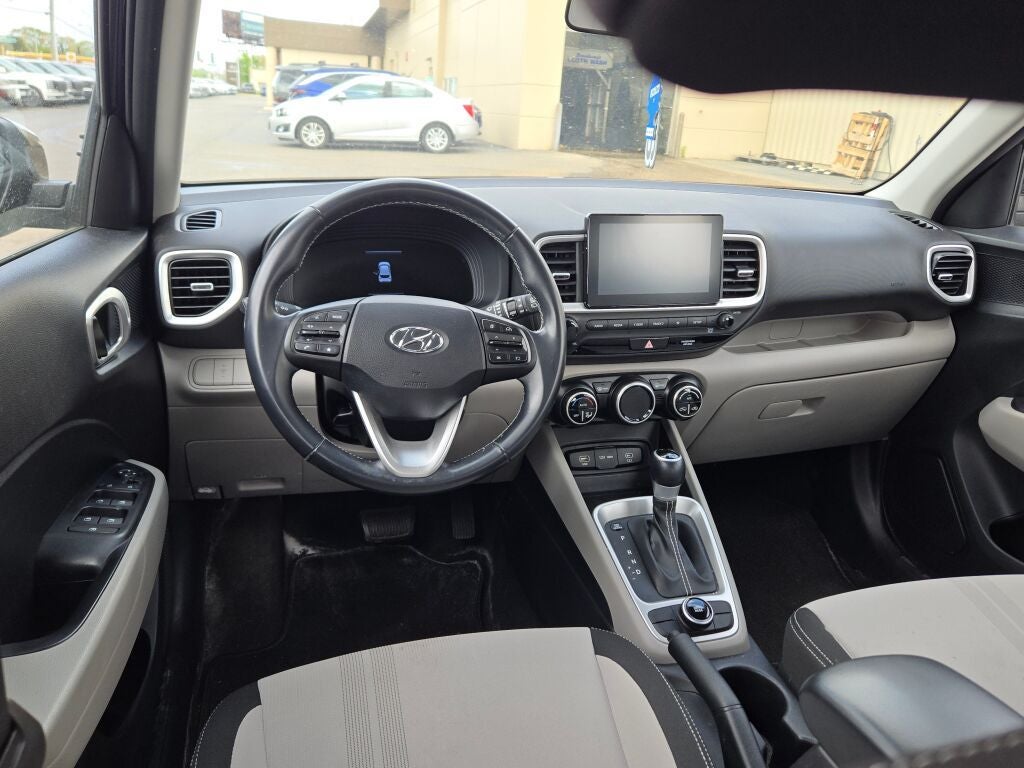 2023 Hyundai Venue SEL