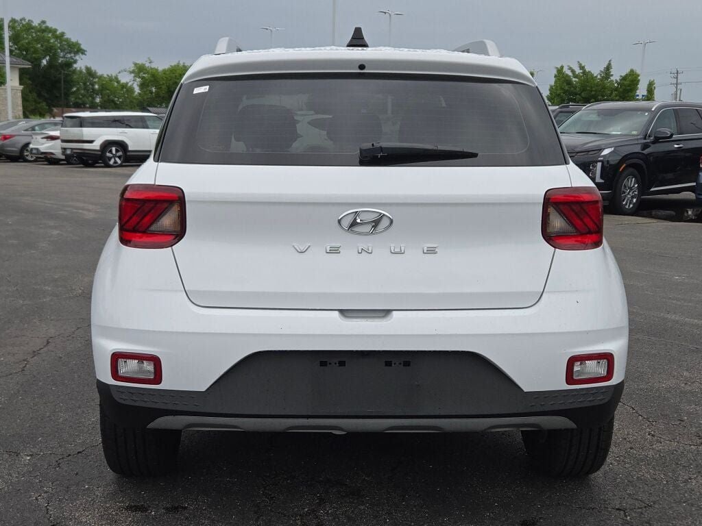 2022 Hyundai Venue SEL