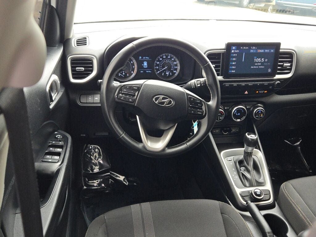 2022 Hyundai Venue SEL