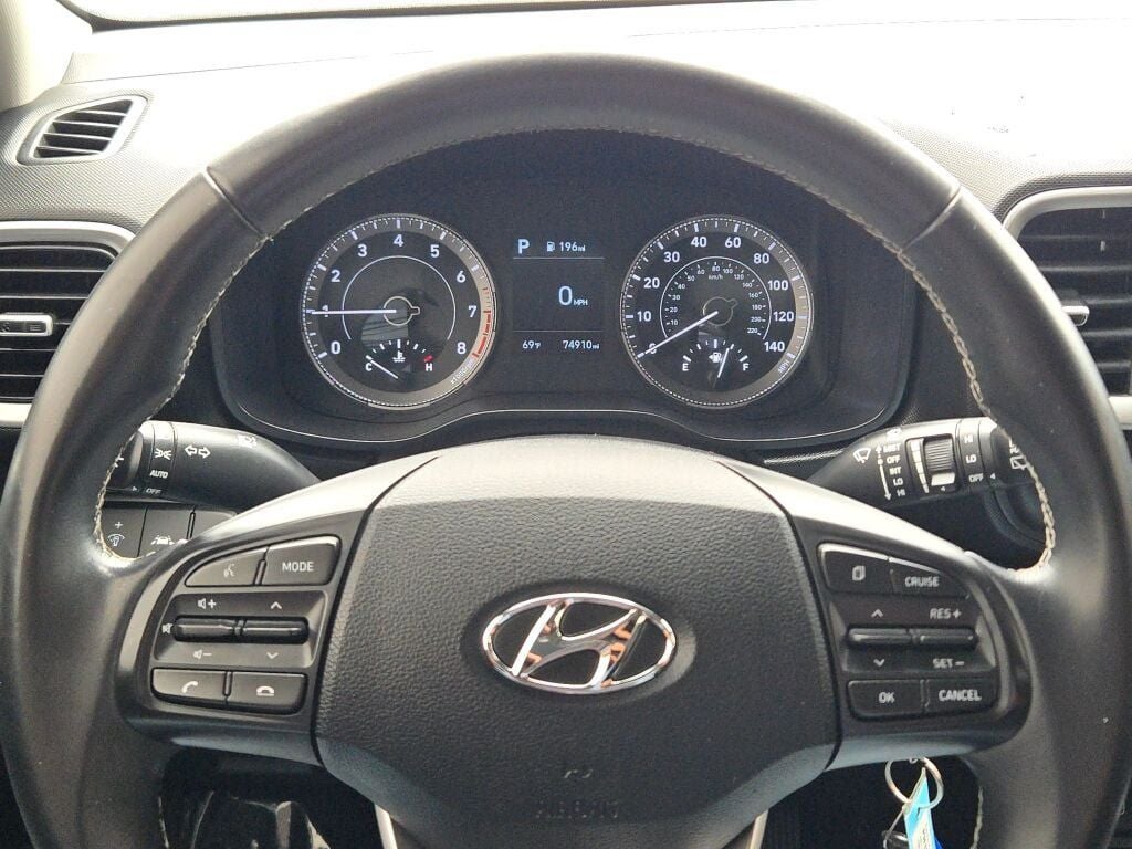 2022 Hyundai Venue SEL