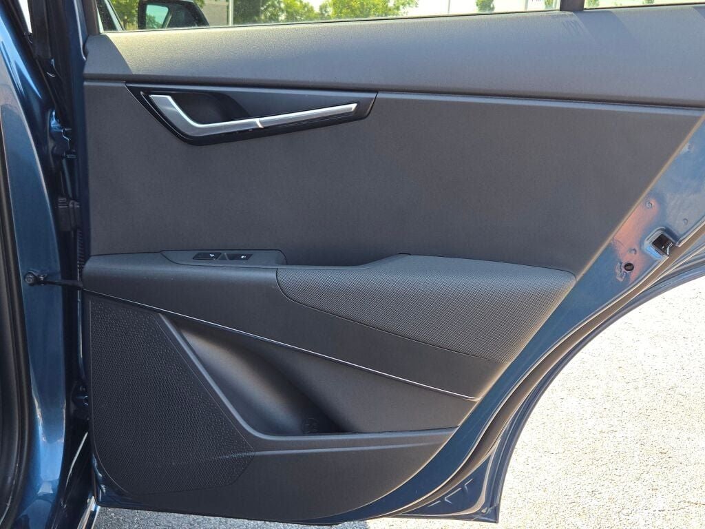 2023 Kia Niro EV Wind