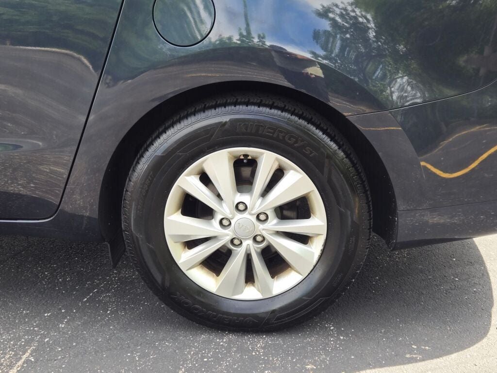 2017 Kia Sedona LX