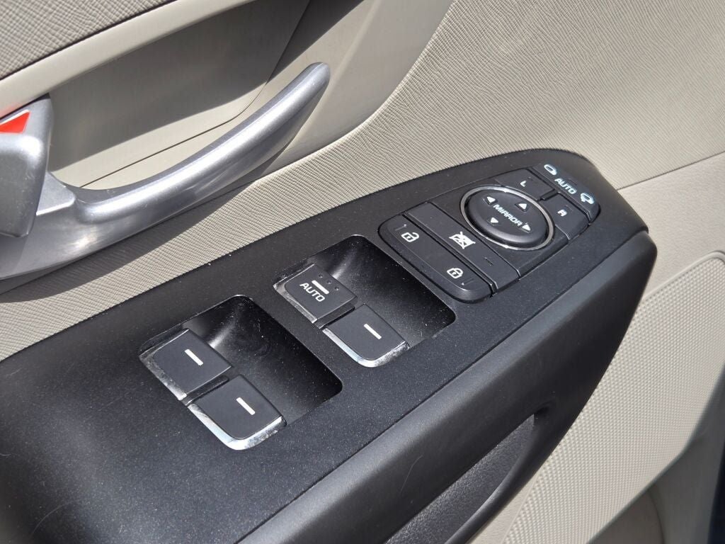 2017 Kia Sedona LX