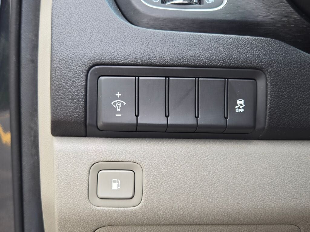 2017 Kia Sedona LX