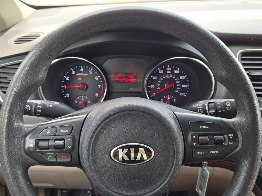 2017 Kia Sedona LX