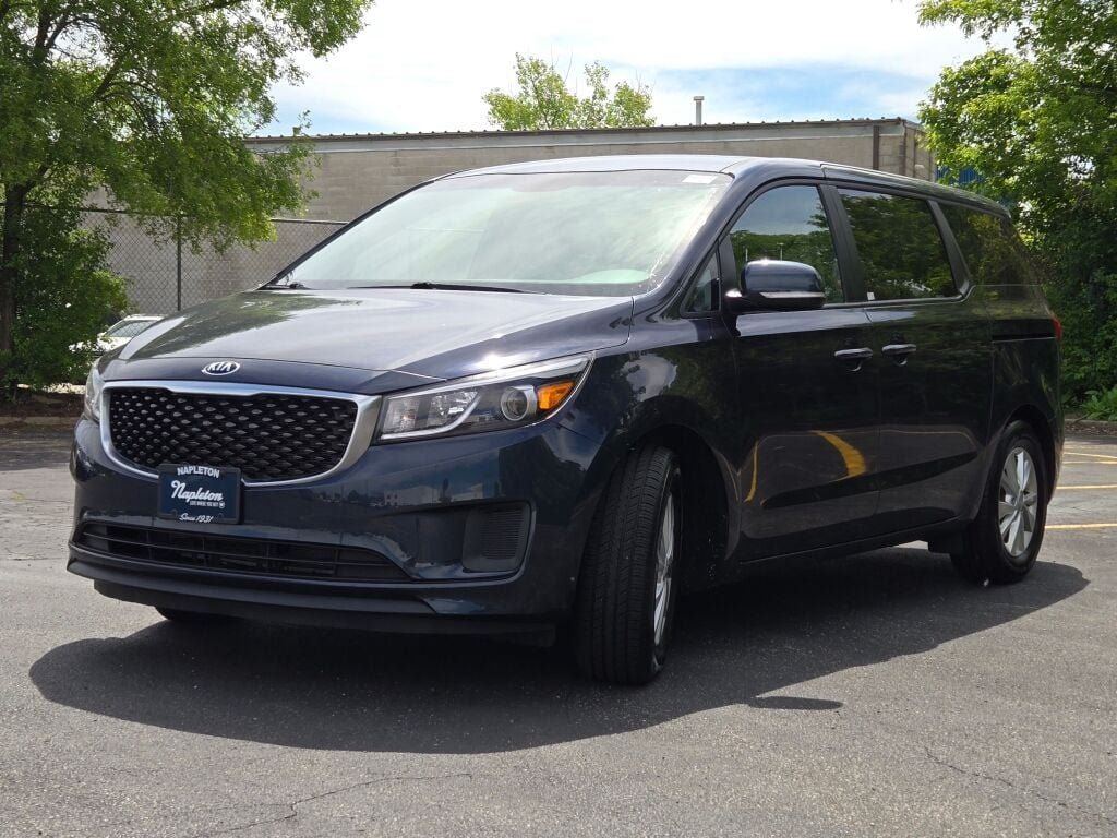 2017 Kia Sedona LX
