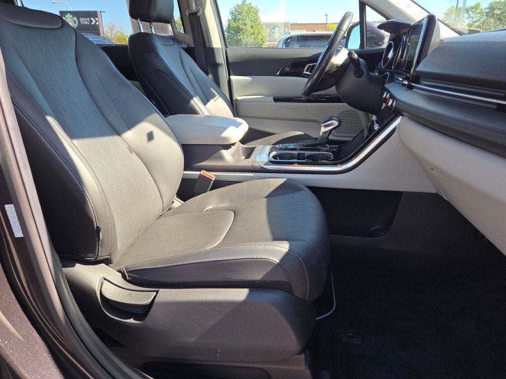 2022 Kia Carnival EX