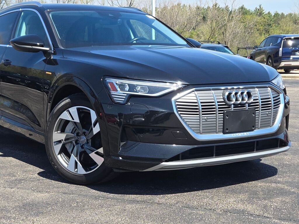 2021 Audi e-tron Premium quattro