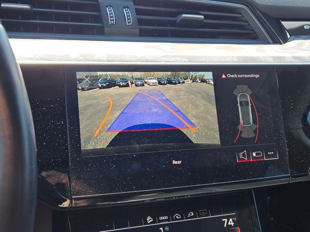 2021 Audi e-tron Premium quattro