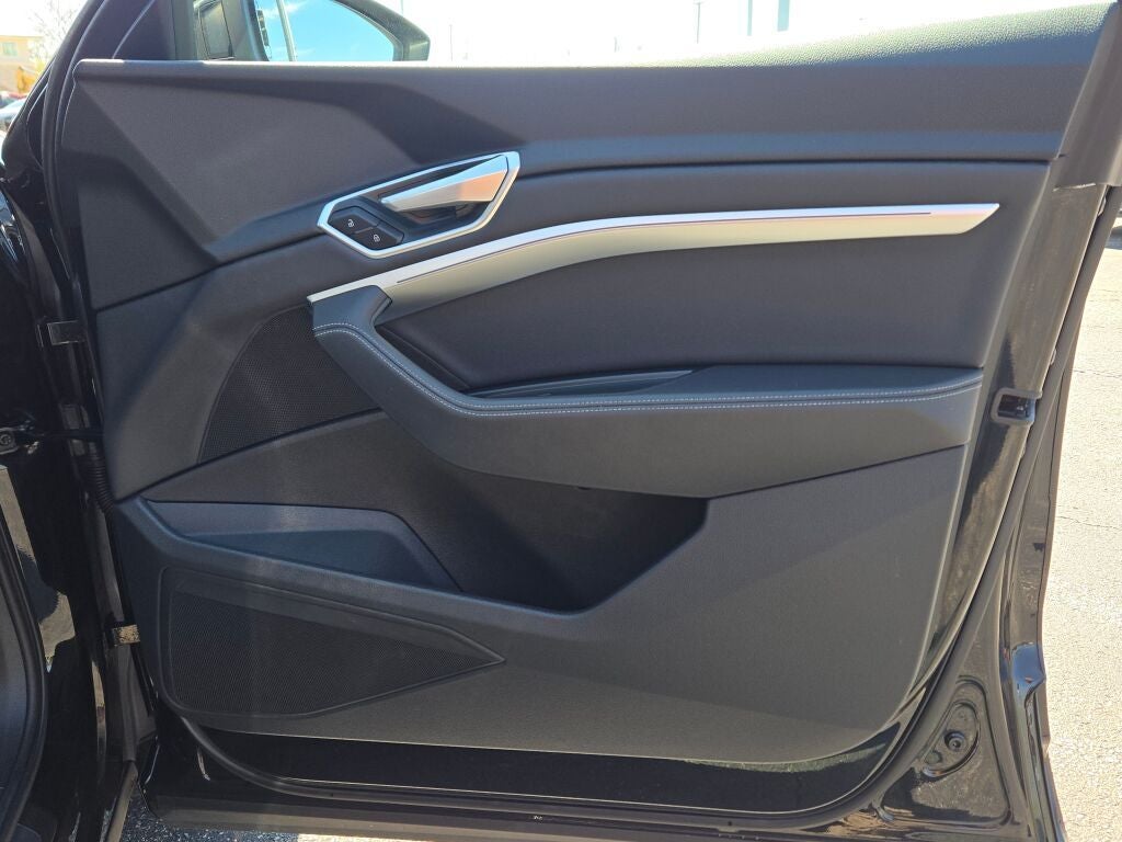 2021 Audi e-tron Premium quattro
