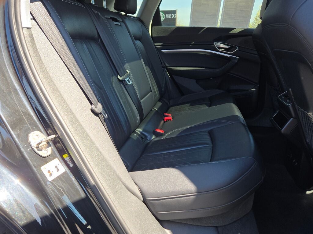 2021 Audi e-tron Premium quattro
