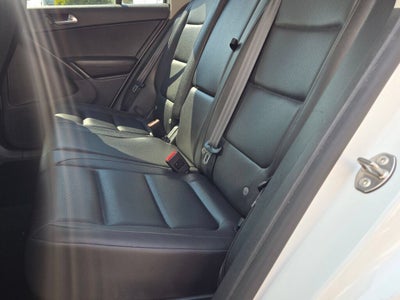2016 Volkswagen Tiguan S 4Motion