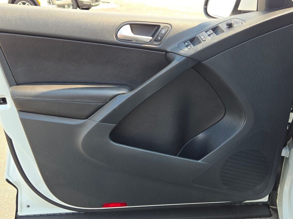 2016 Volkswagen Tiguan S 4Motion