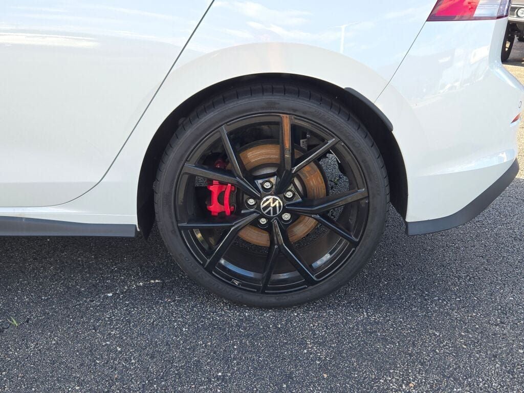 2024 Volkswagen Golf GTI S