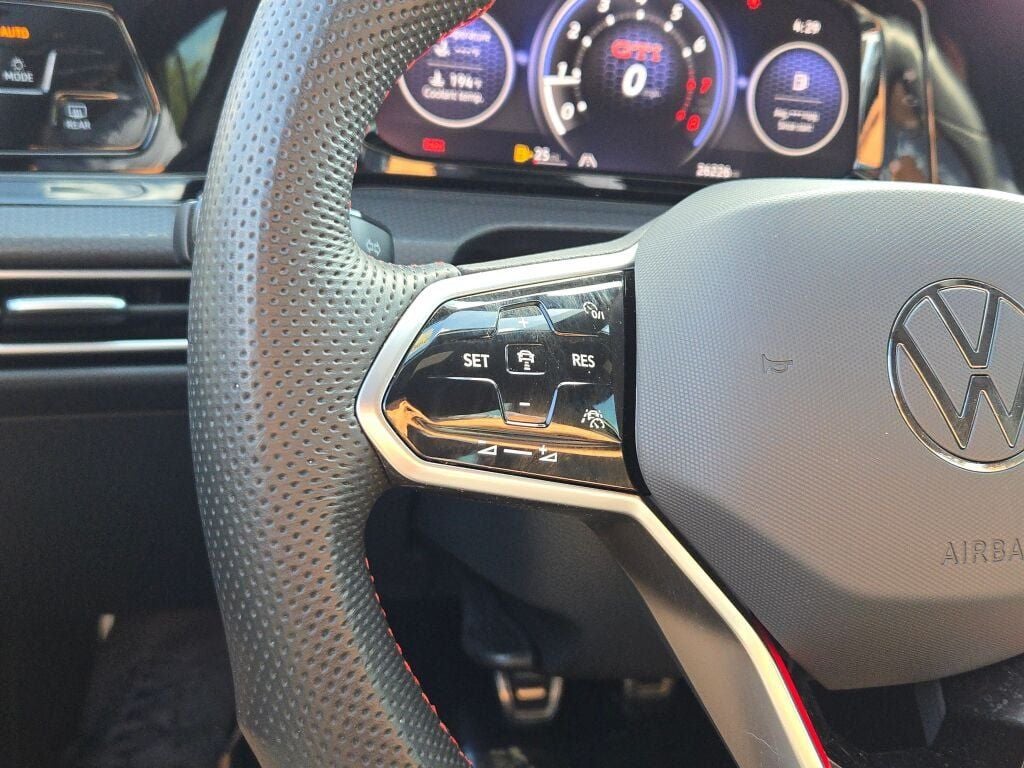 2024 Volkswagen Golf GTI S