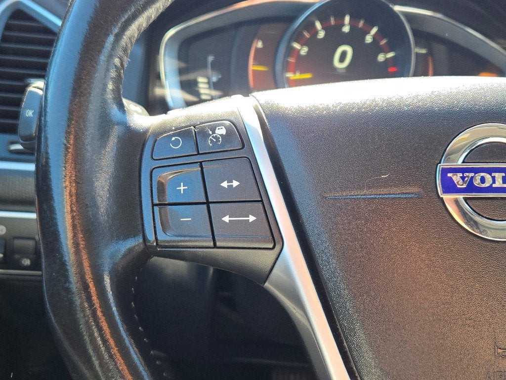 2017 Volvo XC60 T5 Inscription