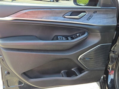 2022 Jeep Grand Cherokee Overland