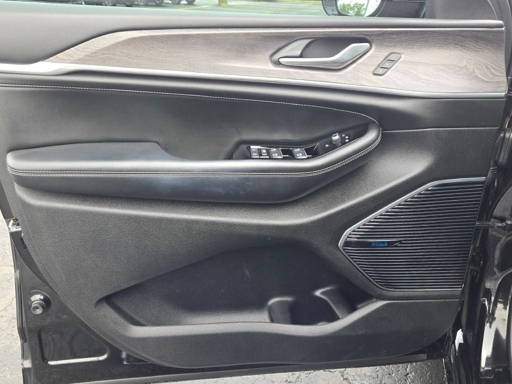 2023 Jeep Grand Cherokee L Overland
