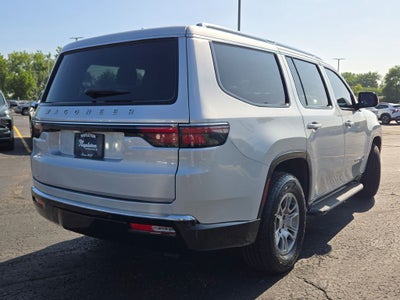 2023 Jeep Wagoneer Base