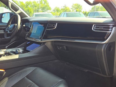 2023 Jeep Wagoneer Base