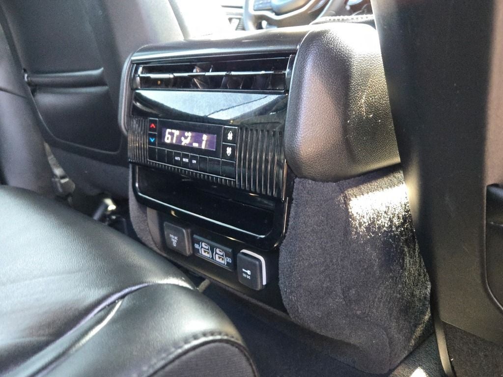 2023 Jeep Wagoneer Base