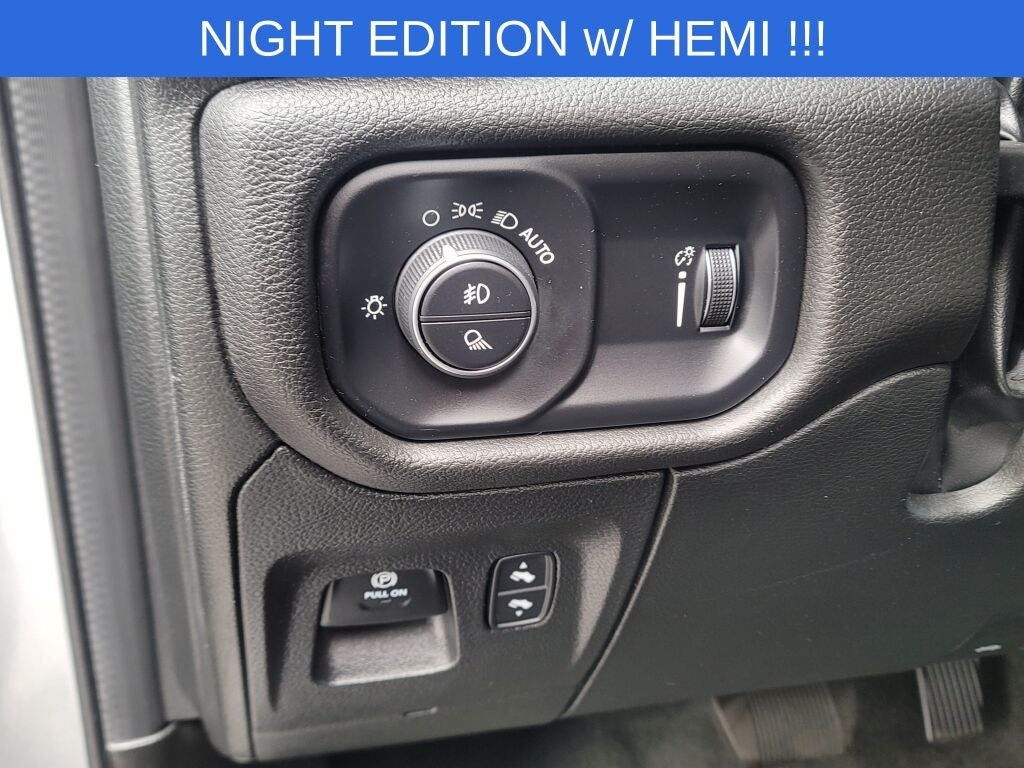 2023 RAM 1500 Big Horn/Lone Star ** NIGHT EDITION !!