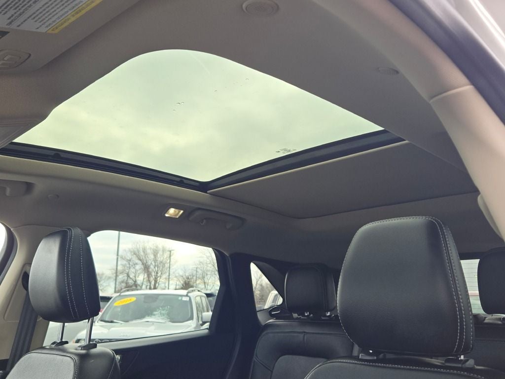 2020 Ford Escape Hybrid Titanium