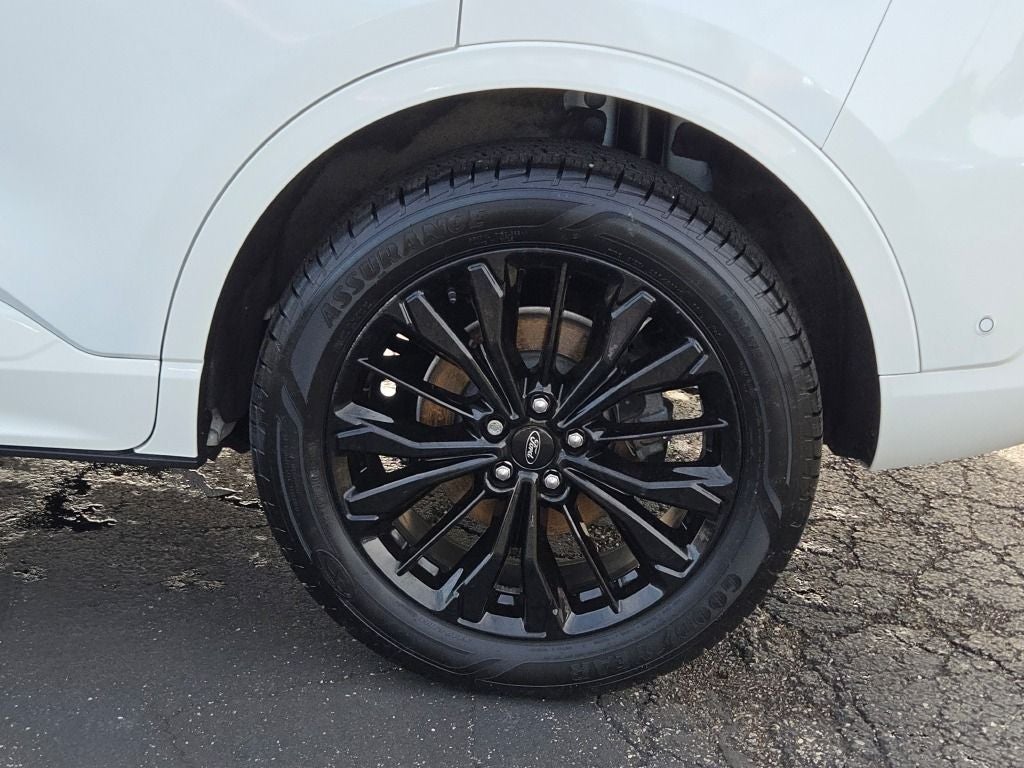 2023 Ford Escape ST-Line Elite