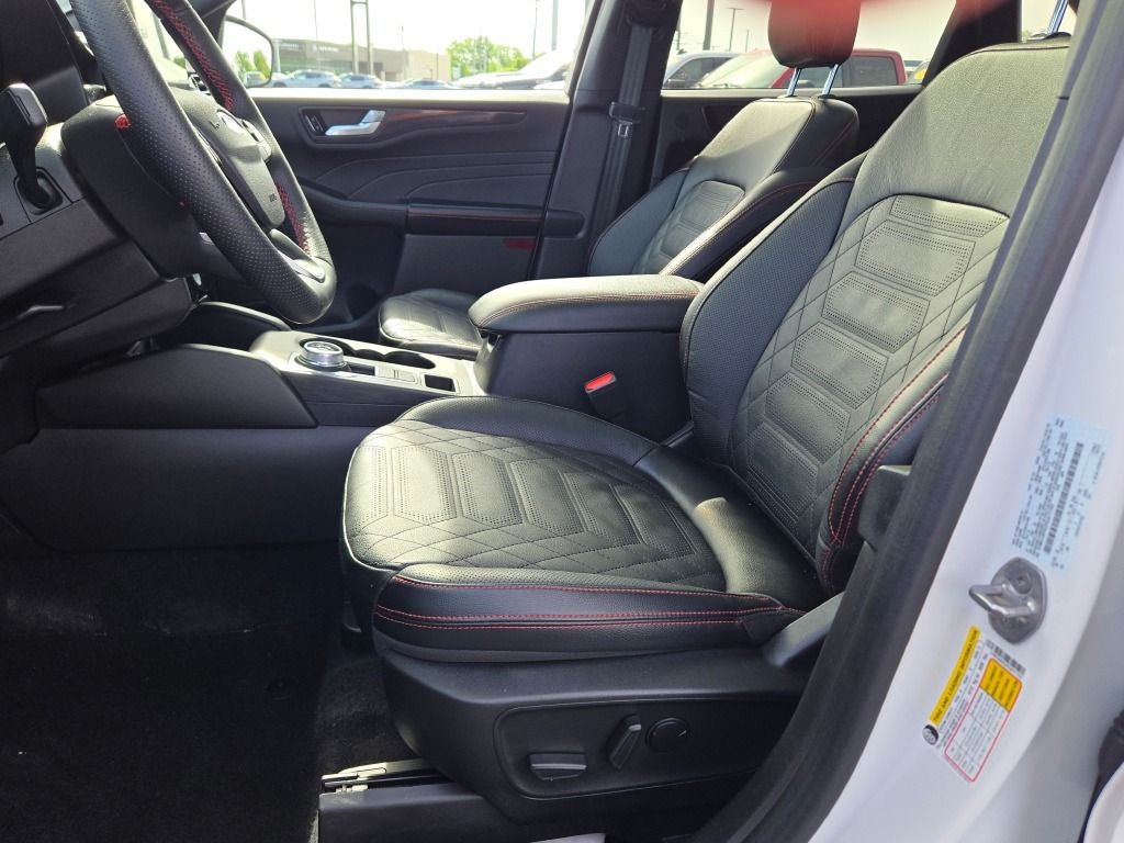 2023 Ford Escape ST-Line Elite