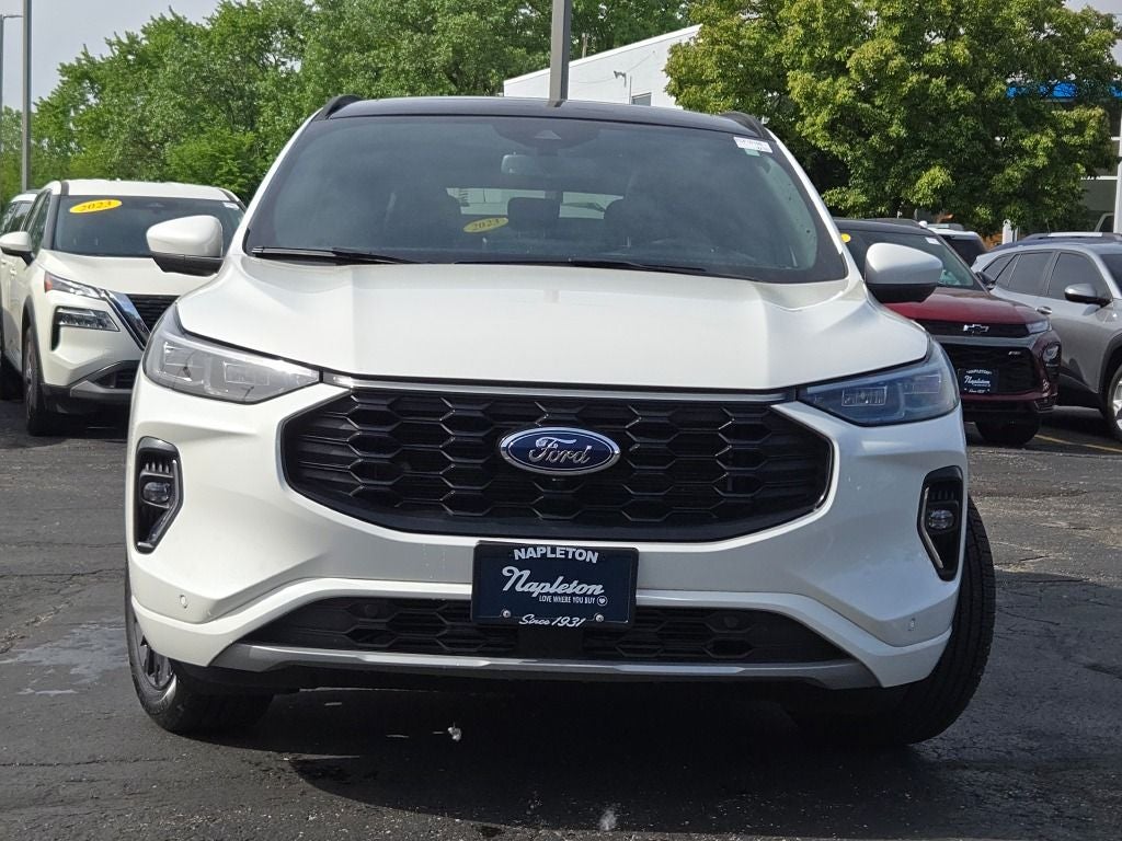 2023 Ford Escape ST-Line Elite